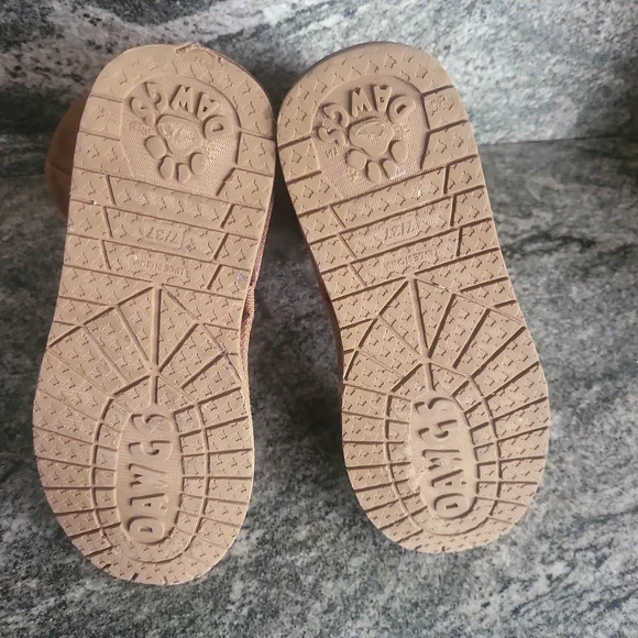 DAWGS Faux Shearling Boots! - Picture 4 of 7